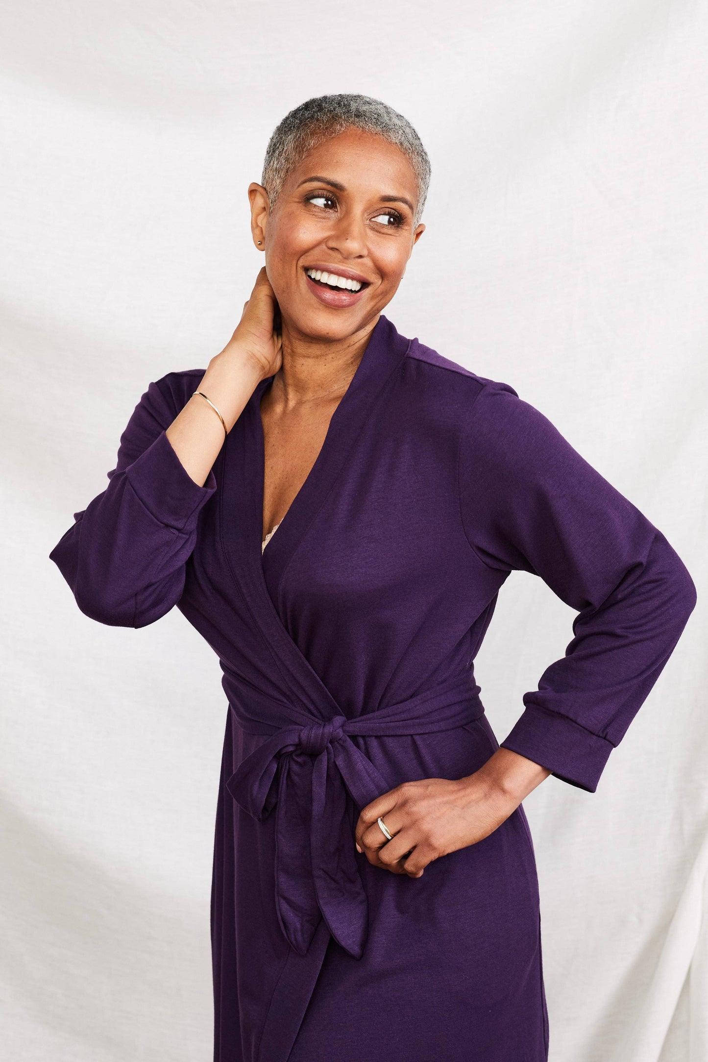 The Bianca Healing Pocketed Robe in Plum