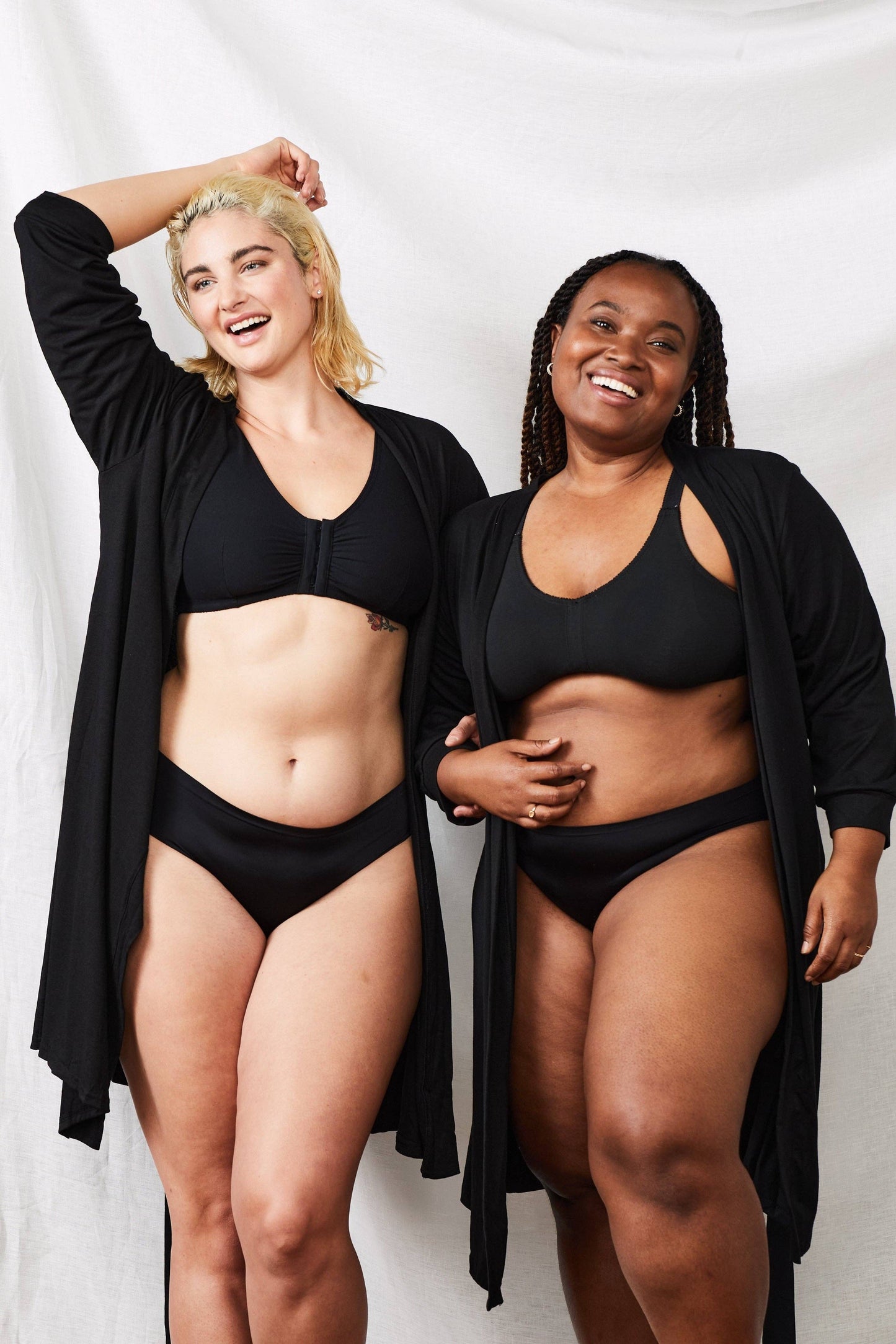 The Bianca Healing Pocketed Robe in Luna Black